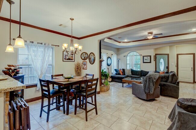 Building Photo - 901 Franconia Dr