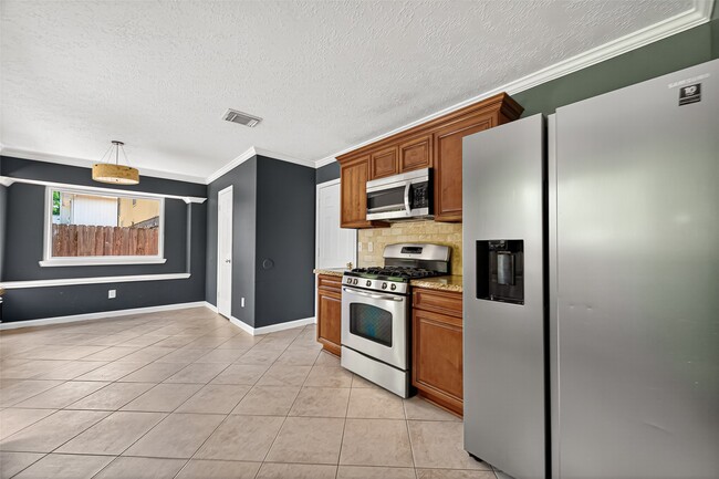 Building Photo - 12226 Paddock Way