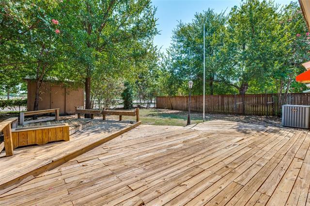 Building Photo - 1311 Willowbrook St