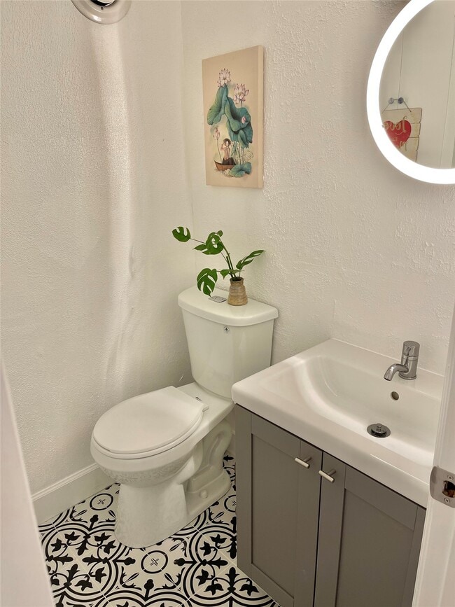 Building Photo - 3400 Timmons Ln