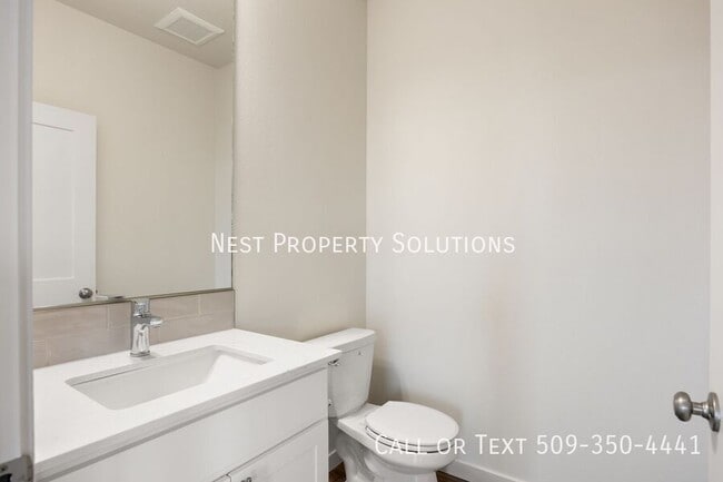 Building Photo - 601 S Dorsing St