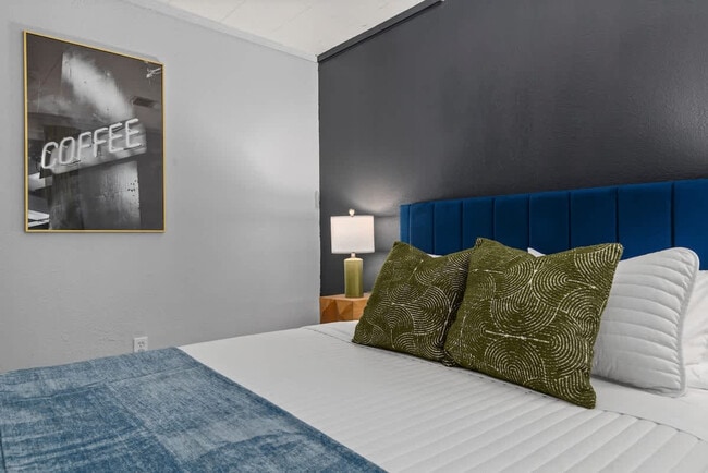 Building Photo - 4845 W 73rd Ave