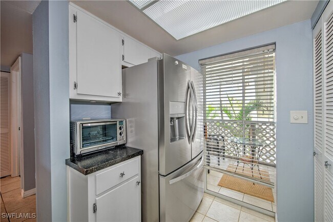 Building Photo - 15410 River Vista Dr