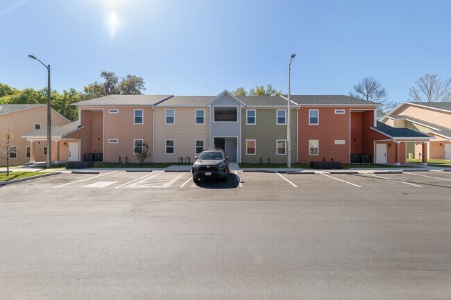 Building Photo - Eagle Trace 1583 #3