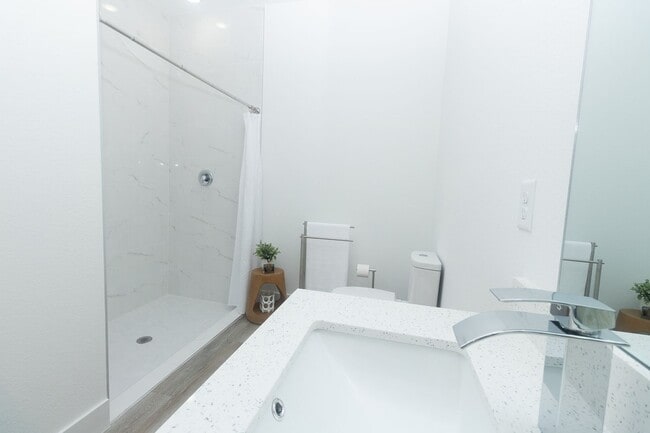 Building Photo - Brand-New Single Family Home for Rent