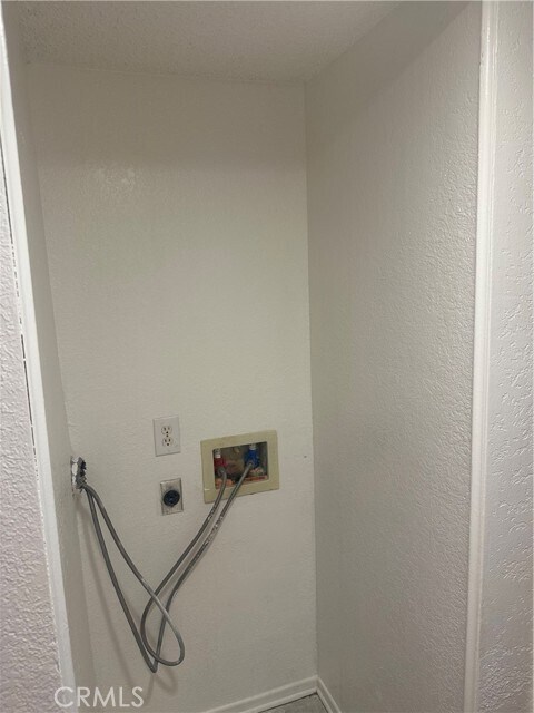 Building Photo - 22790 Lakeway Dr