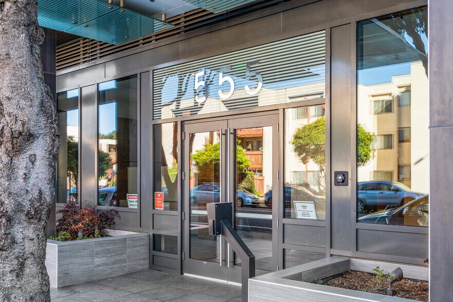 Building Photo - 555 Fulton St