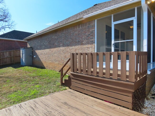 Building Photo - Tyler - Gorgeous 3 Bedroom, 2 Bath Home in...