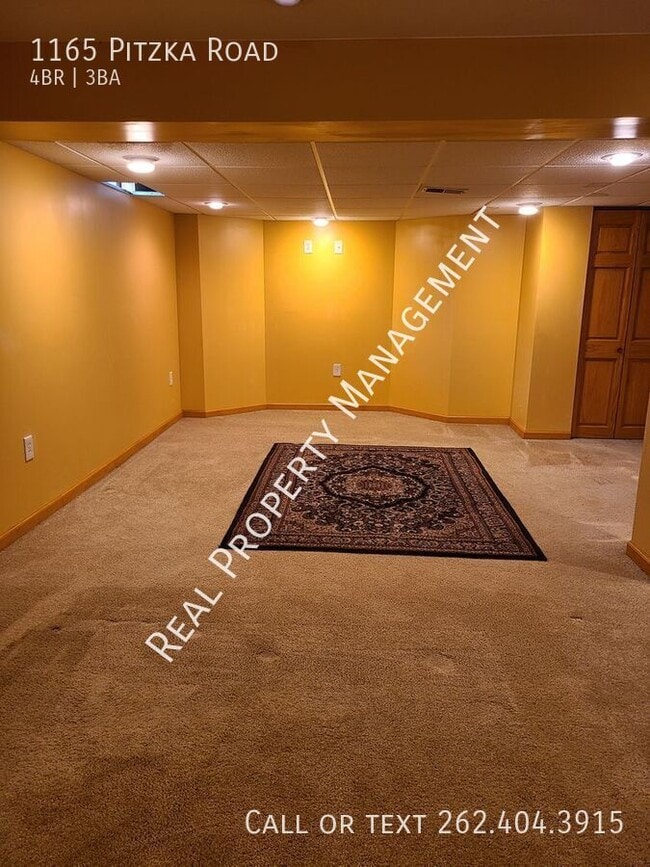 Building Photo - 1165 Pitzka Rd