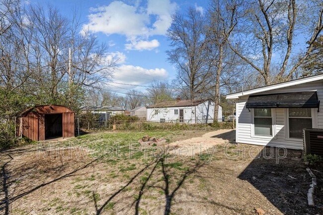 Building Photo - 1421 Vero Dr