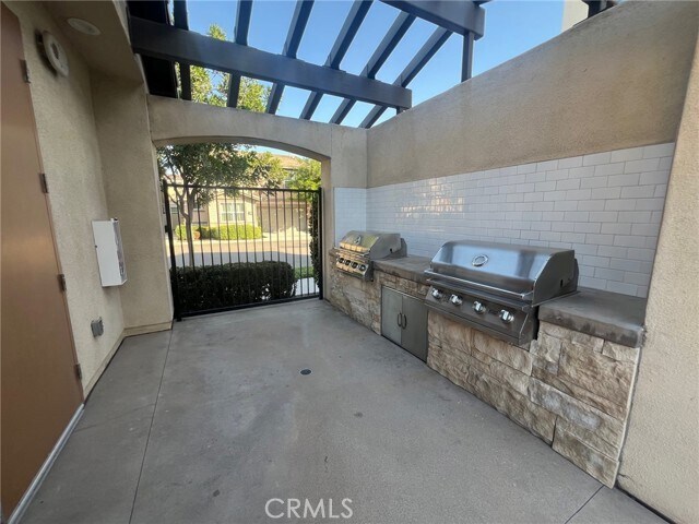 Building Photo - 6986 Silverado St