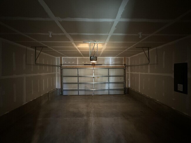 Building Photo - 6017 Northway forest Dr