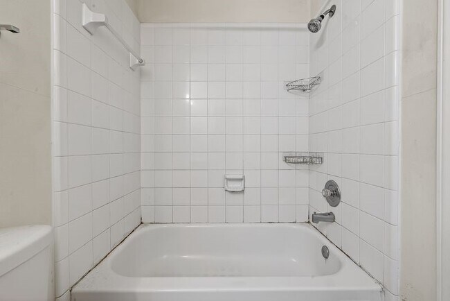 Building Photo - 15903 Timber Chase Dr