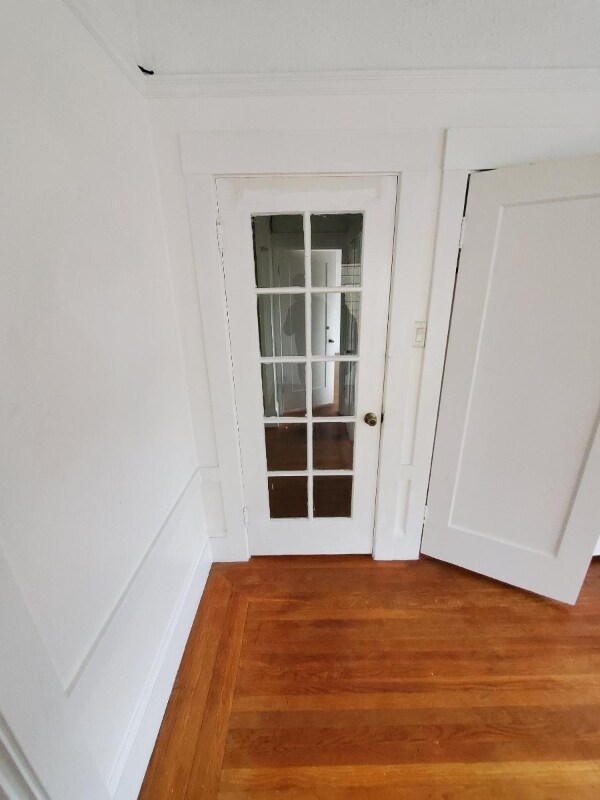 Building Photo - 6 College Ave