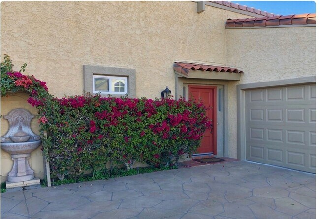 Primary Photo - 45905 Portola Ave