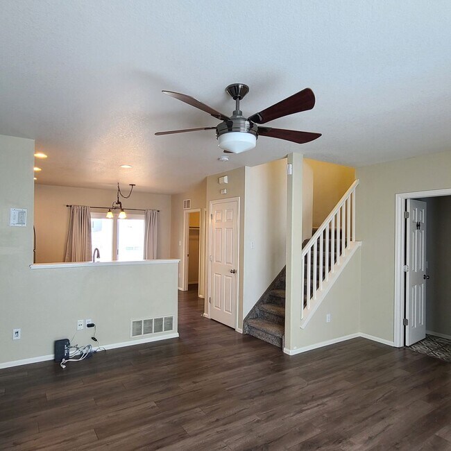 Building Photo - 6316 Riverdale Dr
