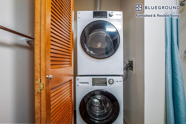 Building Photo - 4219 S Othello St