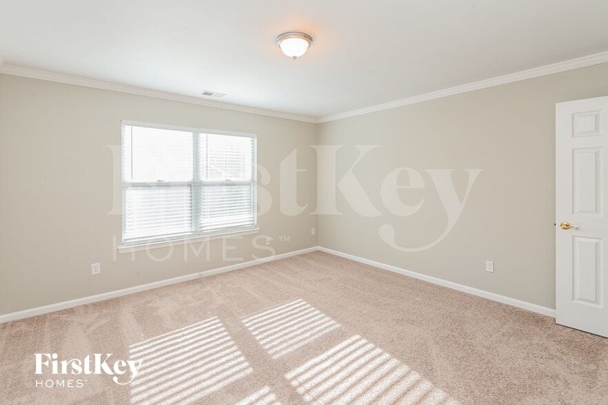 Building Photo - 10706 Trumble Ln