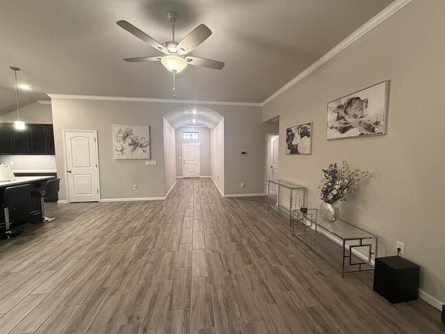 Building Photo - 7712 Windstone Dr