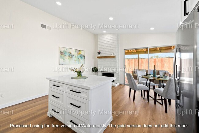 Building Photo - BEAUTIFUL 4 BED 2 BATH WITH ATTACHED 2 CAR...