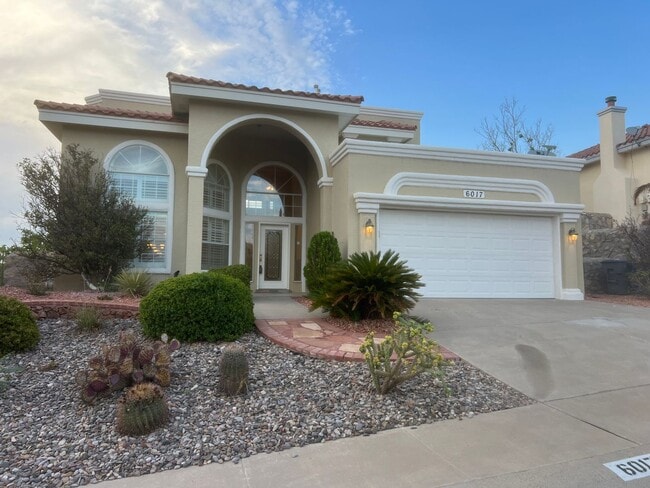 Primary Photo - Stunning 4 bedroom, 3 bath home in West El...