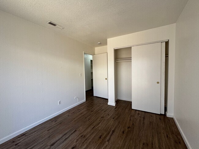 Building Photo - 9022 Stacey Ct