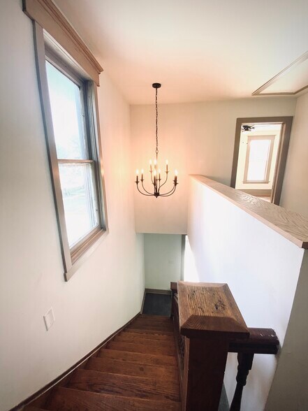 Staircase - 736 Ansley Ave