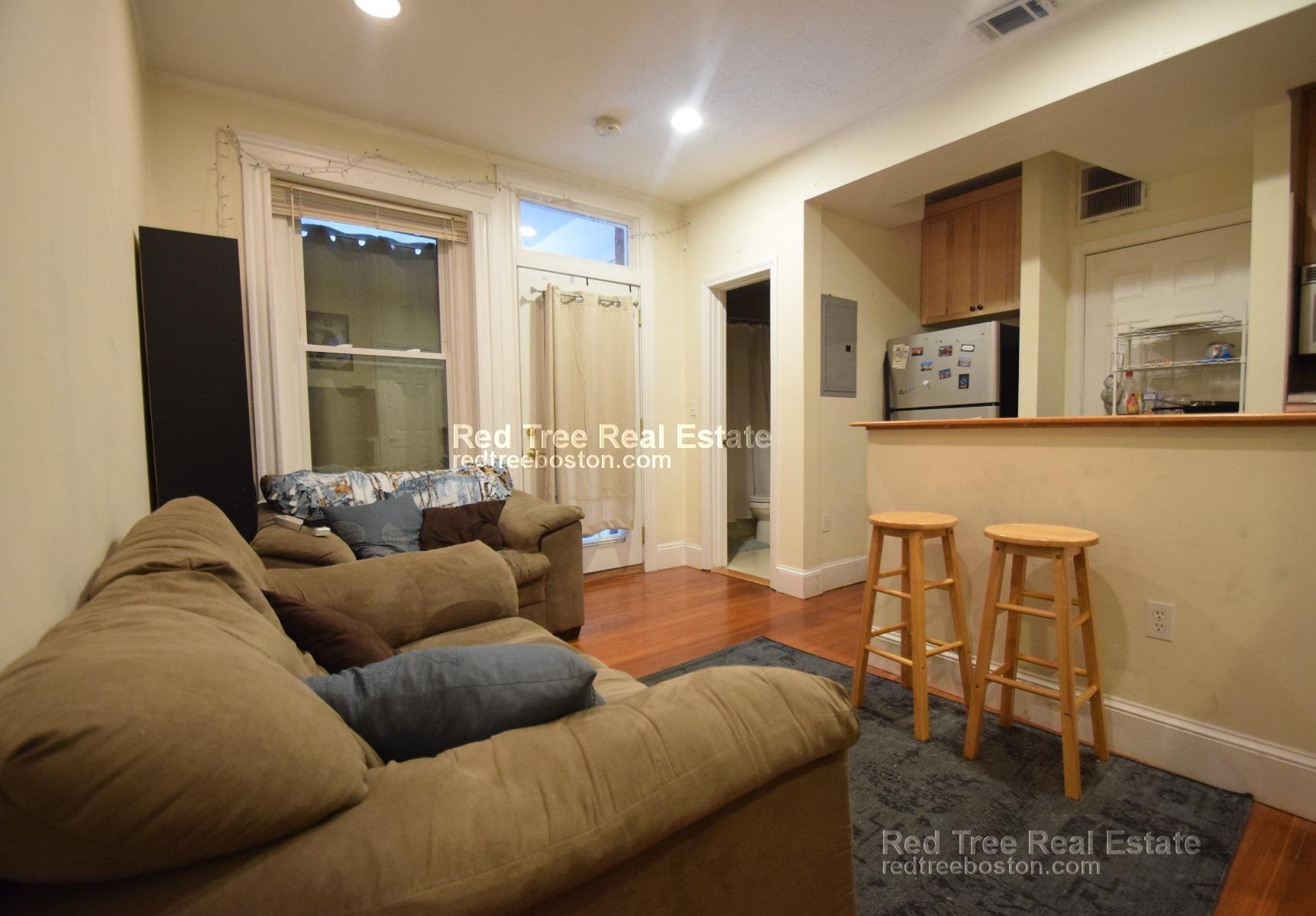 Unit 4 - 195 Winthrop Rd