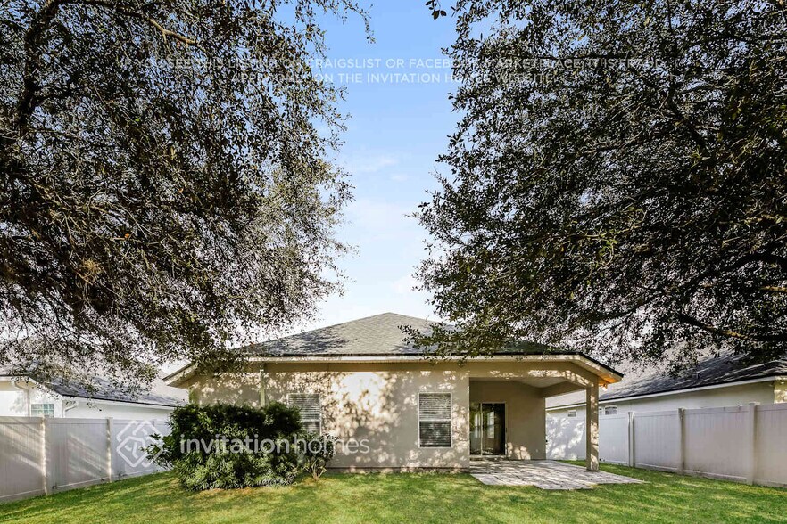 Building Photo - 14857 Falling Waters Dr