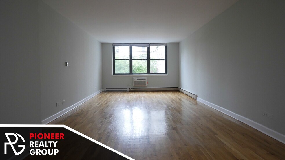 Building Photo - 1443 N Dearborn St