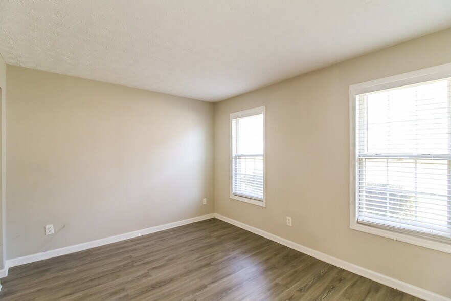 Building Photo - 2951 Highland Park Cir