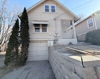 Building Photo - 2-3 bedroom house for rent in Morningside