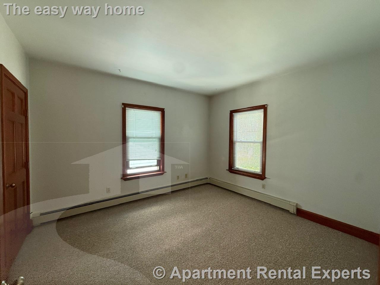 Building Photo - 25 Putnam St