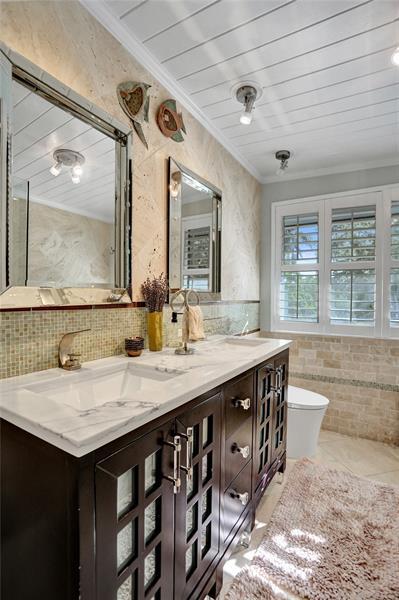 Building Photo - 1935 Harbour Inlet Dr