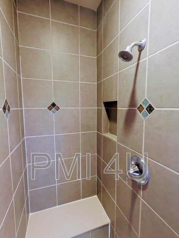 Building Photo - 2317 Garden Rd NE