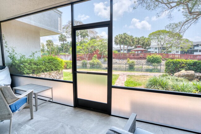 Building Photo - 600 Neapolitan Way