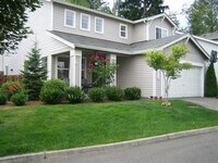 Building Photo - 3 Bed + Bonus Room 2.5 Bath Home Snohomish