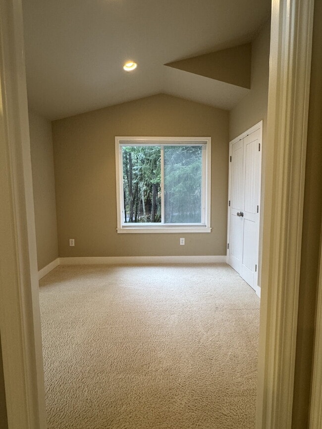 Building Photo - Private Orcas Island home with scenic views and tranquil outdoor space