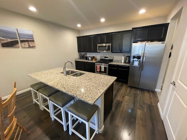 Building Photo - 1314 Promontory Crest View