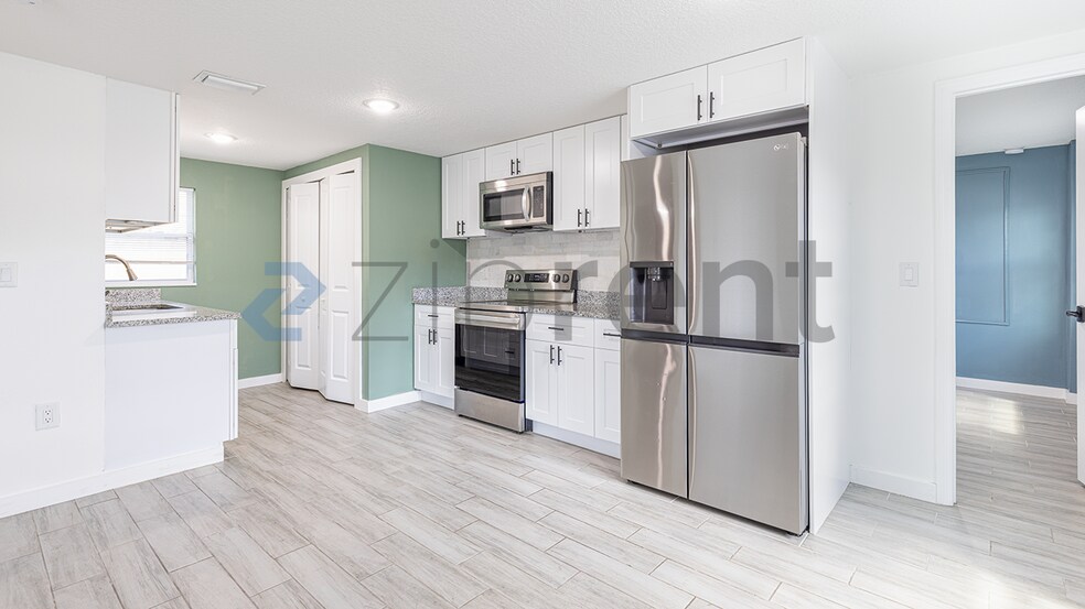 Building Photo - 4051 Close Ct