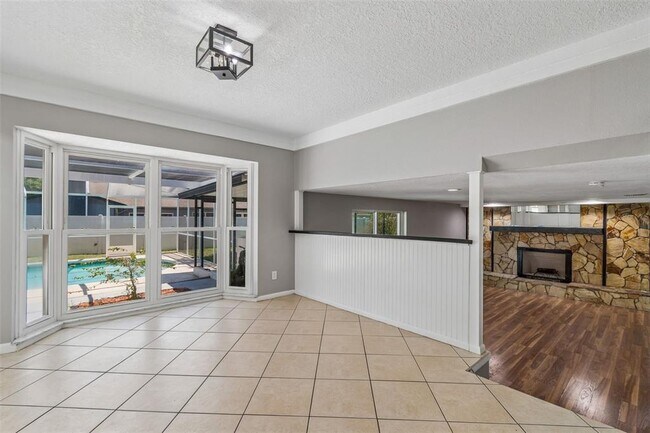 Building Photo - 7111 Gateway Ct