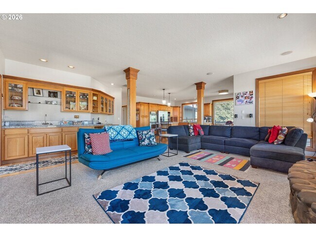 Building Photo - 13923 SW Mistletoe Dr