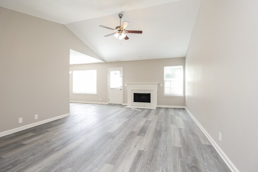 Building Photo - 849 Lavergne Ln