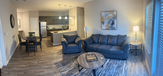 Building Photo - 1445 Broadcloth St