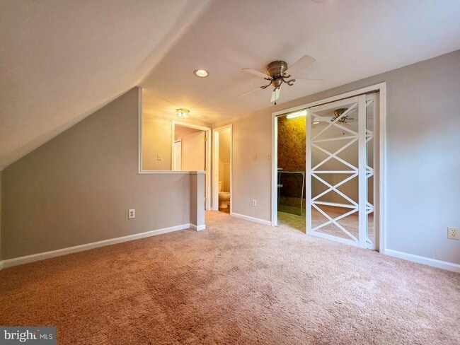 Building Photo - 2419 Fairhaven Ave