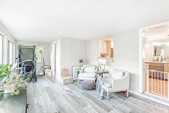 Building Photo - 9040 W 32nd Ave