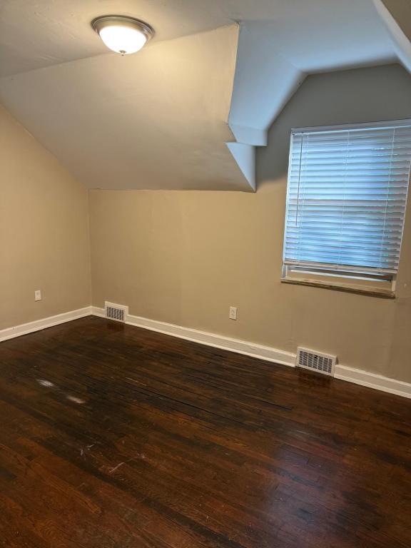 Building Photo - 390 Orchard Dr