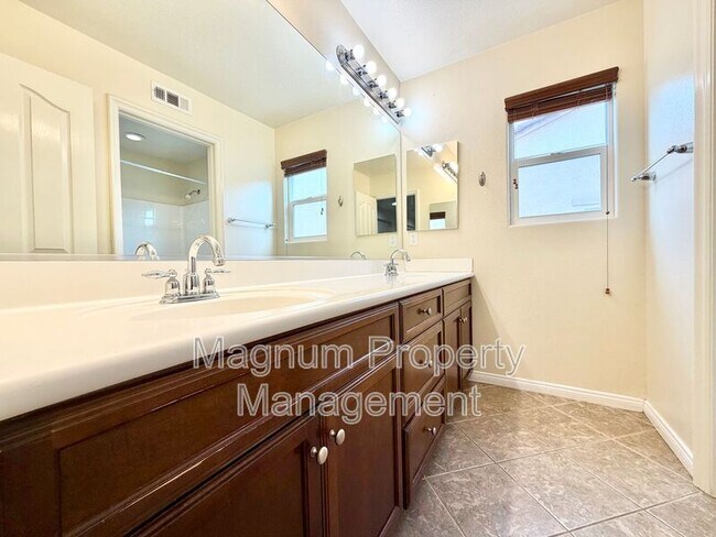 Building Photo - 29998 Couples Ave