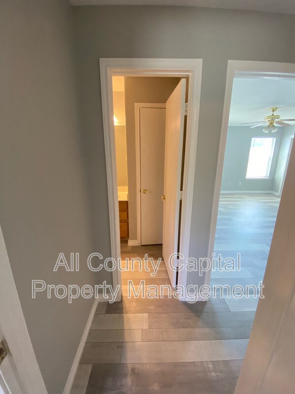 Building Photo - 6805 Doyal Dr