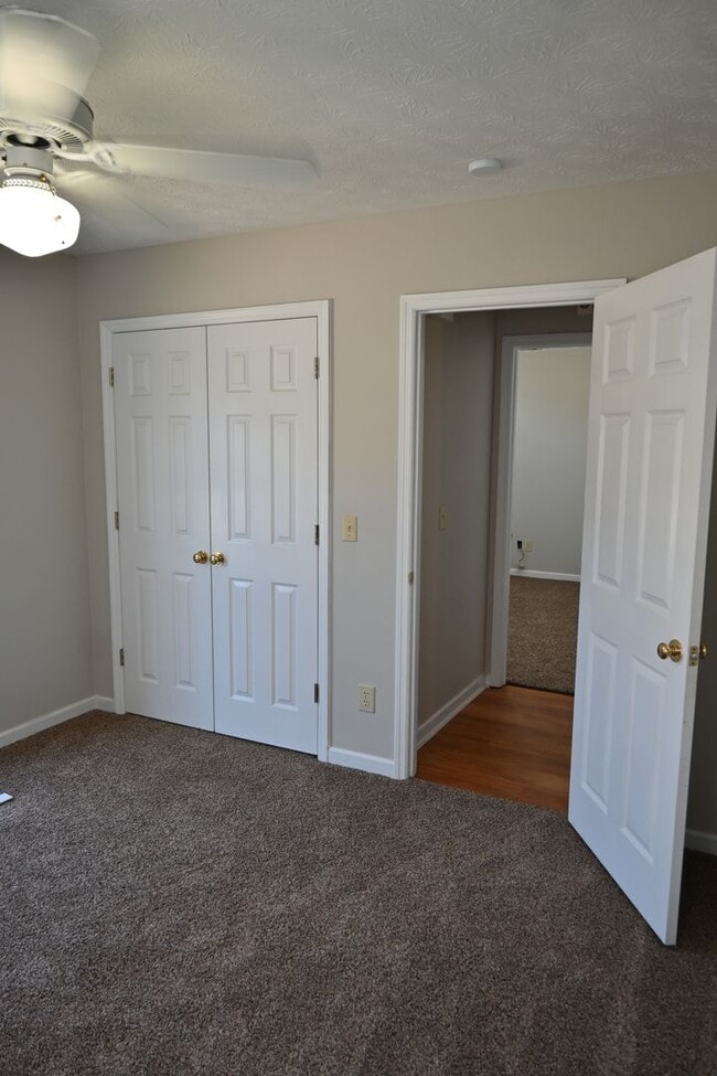 Building Photo - NE-Columbus-3 Bedrooms & 2 full Baths-Move-In Ready